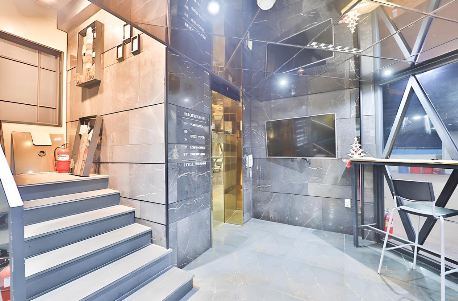2 Heaven Hotel Seomyeon Busan Esterno foto