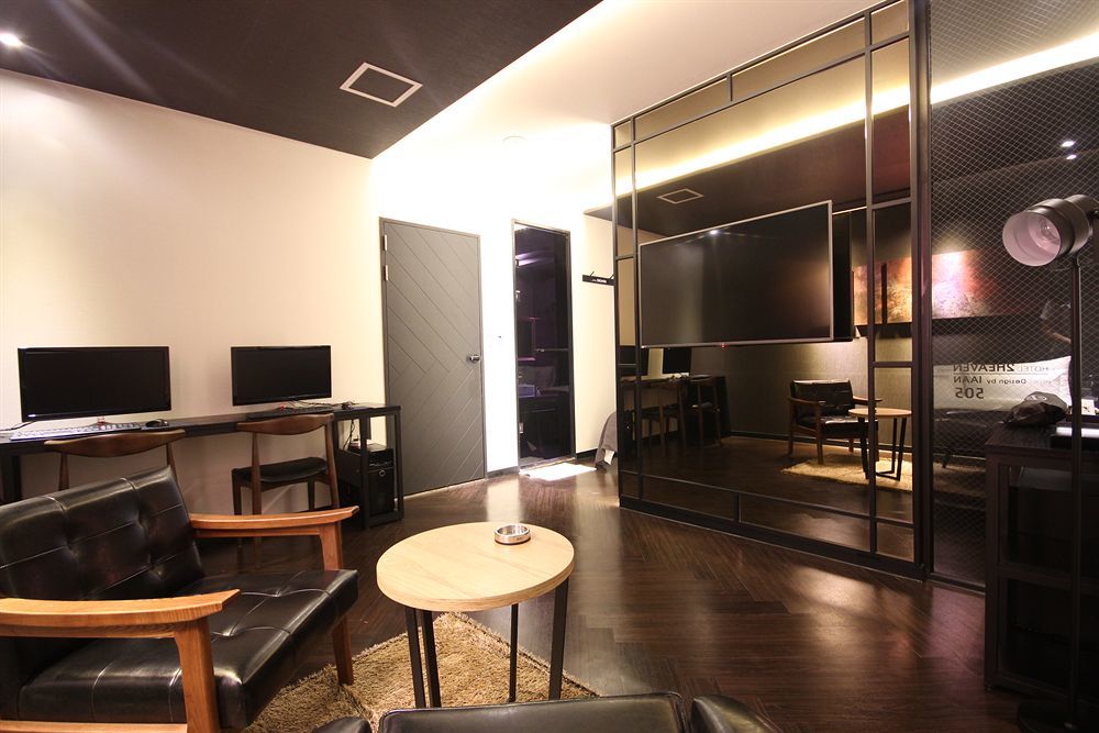 2 Heaven Hotel Seomyeon Busan Esterno foto